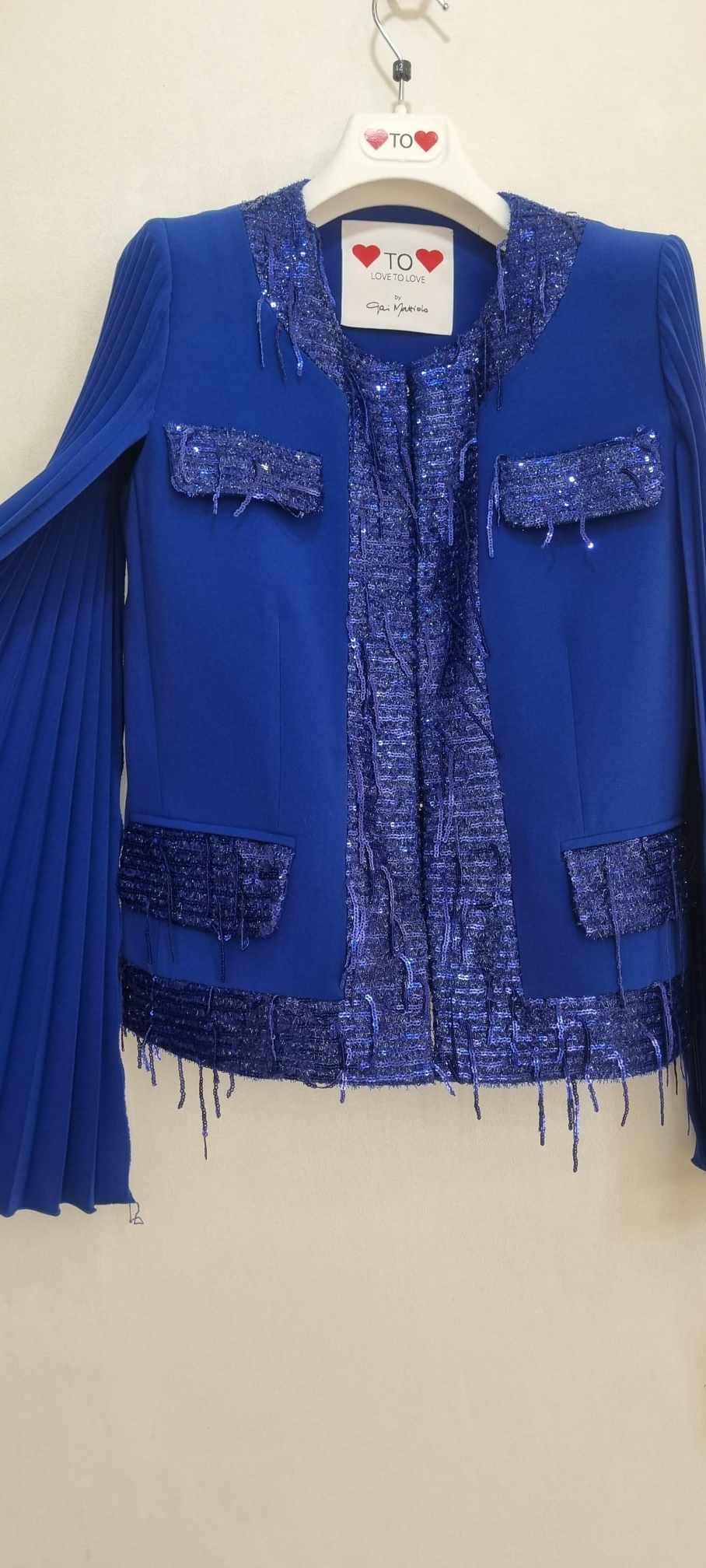 GIACCA CORTA CON INSERTI IN PAILLETTES MANICA PLISSE GAI